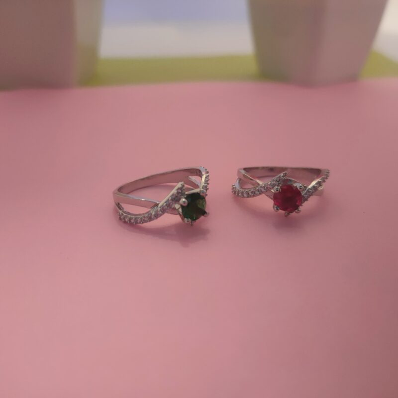 Elegant Crossover Round Silver Ring