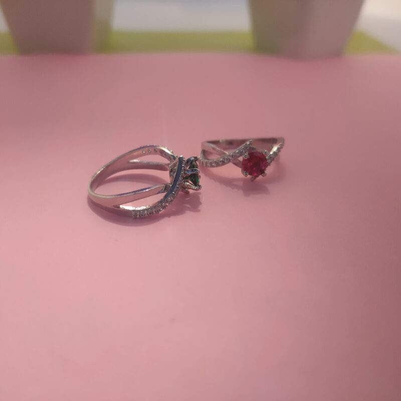 Elegant Crossover Round Silver Ring