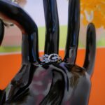 elegant leaf motif silver ring