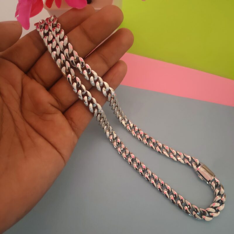 men silver curb chain necklace