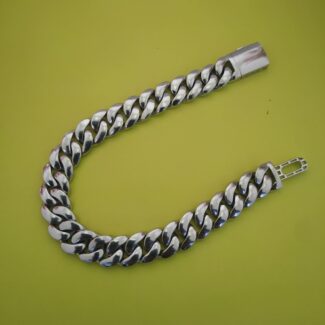 Classic Cuban link 925 silver bracelet for men with polished finish