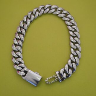 Classic Cuban link 925 silver bracelet for men with polished finish